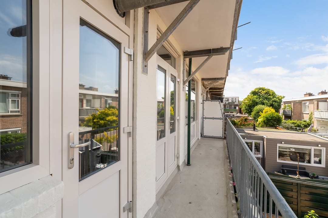 Foto 13 van Pluvierstraat 297