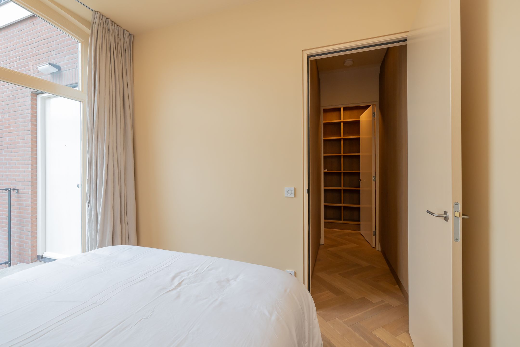 Photo 18 of Pieter Cornelisz. Hooftstraat 43-C