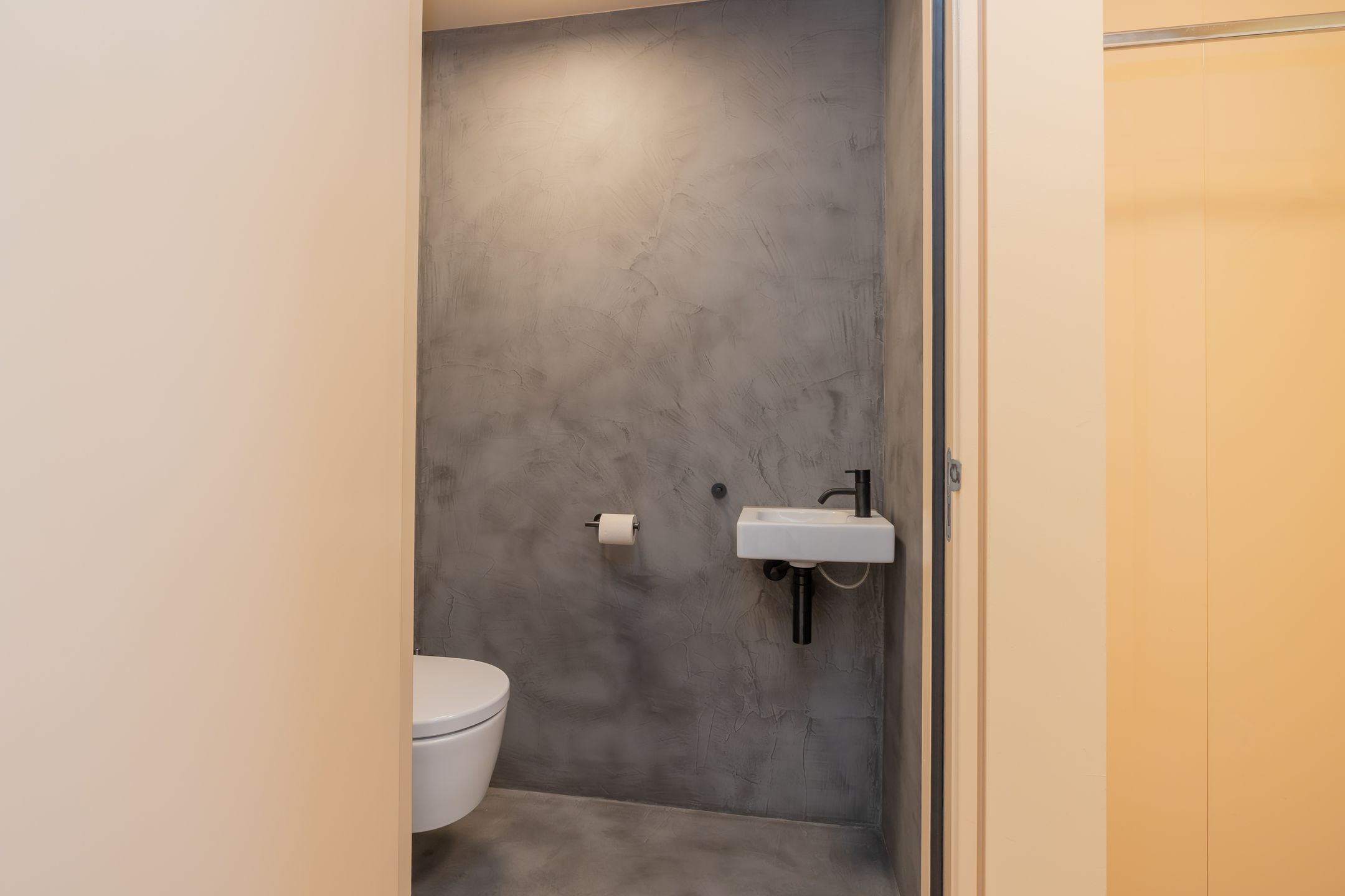 Photo 27 of Pieter Cornelisz. Hooftstraat 43-C