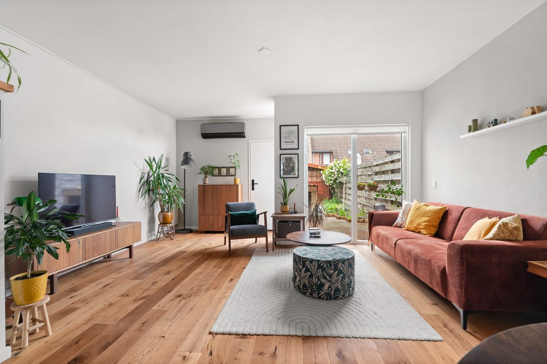 Foto 2 van Vrouwburgerswei 3