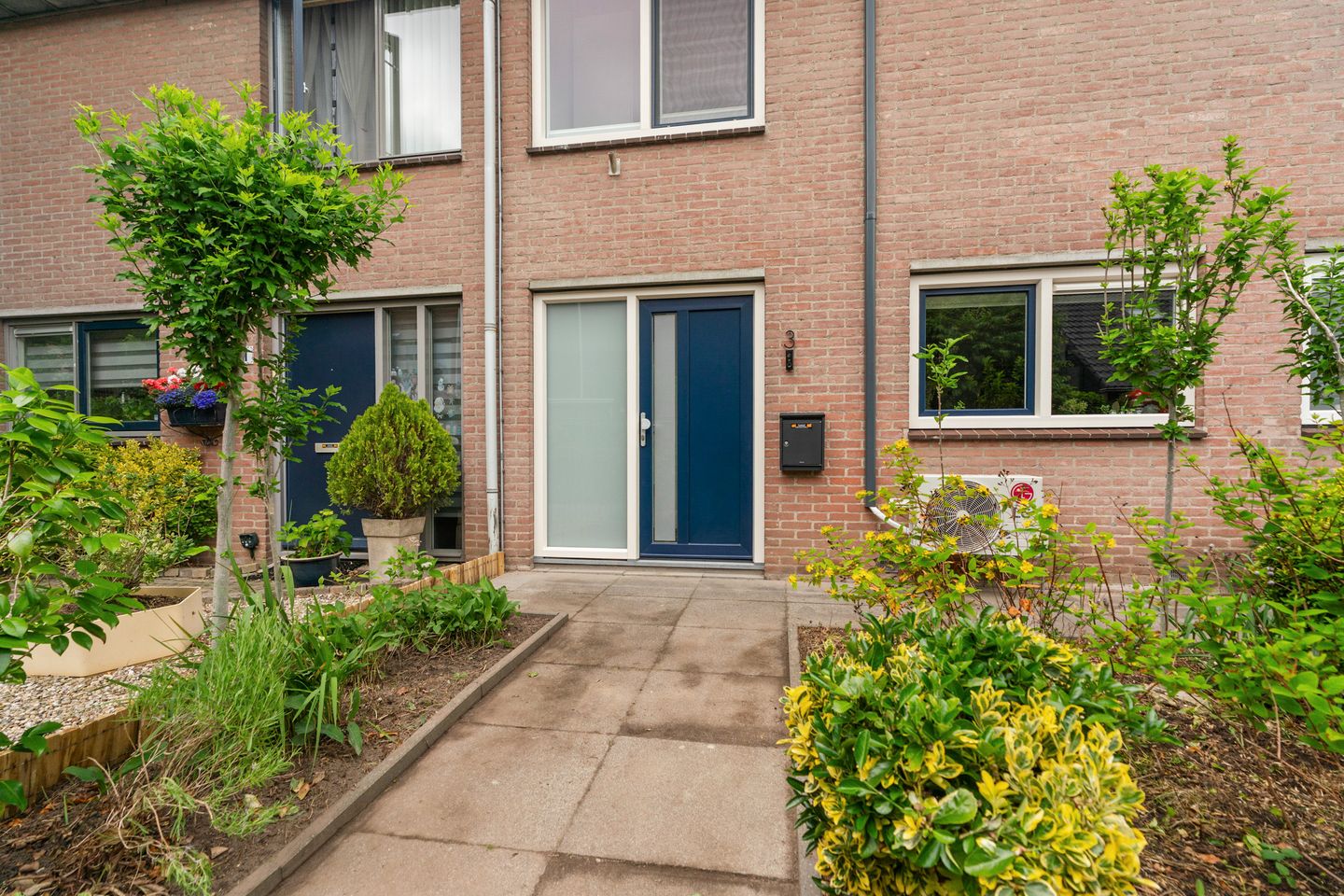 Foto 5 van Vrouwburgerswei 3