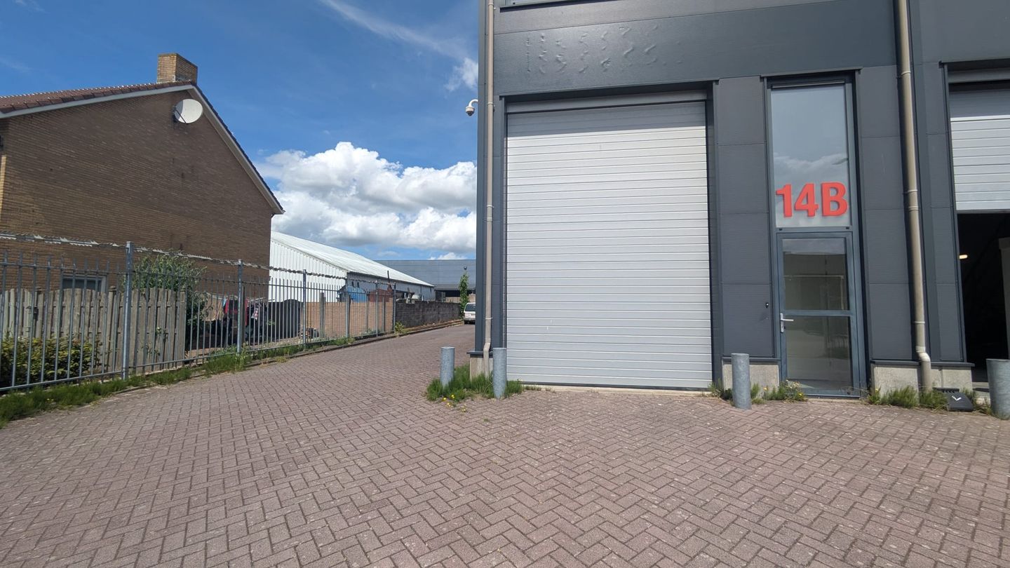 View photo 2 of Penningweg 14-B