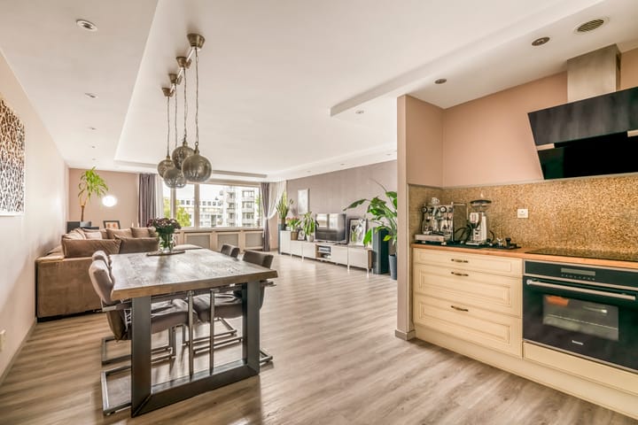 Foto 11 van C. van Eesterenlaan 328