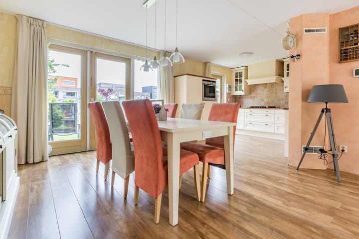 Foto 5 van Neeltje Lokerseland 42