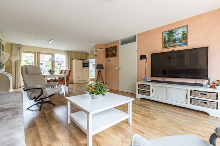 Foto 14 van Neeltje Lokerseland 42