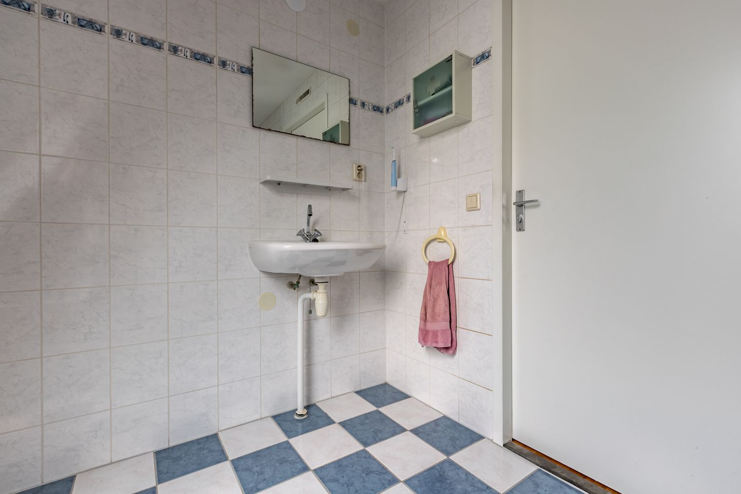 Photo 25 of Neeltje Lokerseland 42