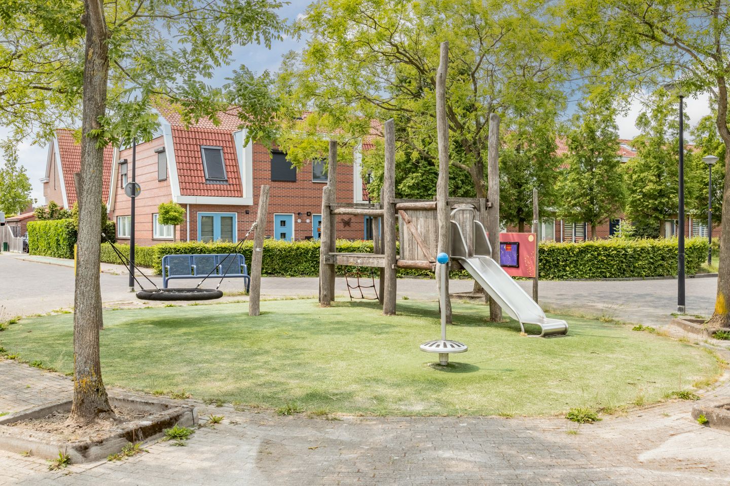 Photo 40 of Neeltje Lokerseland 42