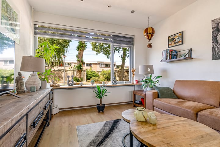 Foto 6 van Botter 27 27