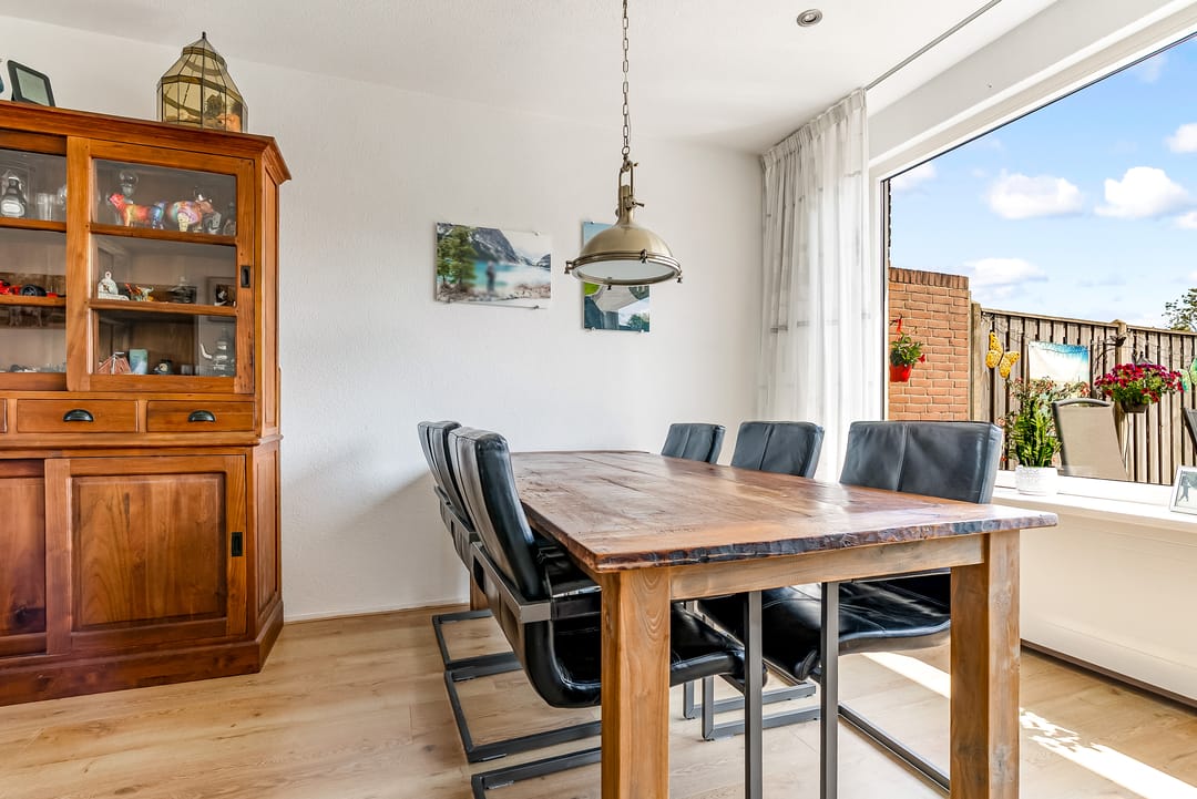 Foto 8 van Botter 27 27