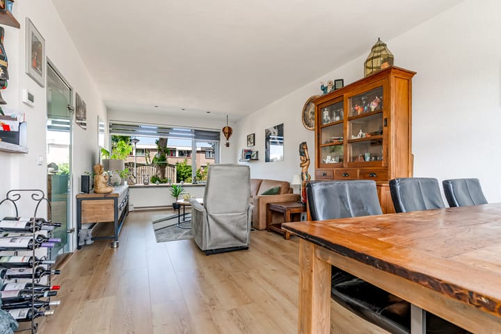 Foto 9 van Botter 27 27