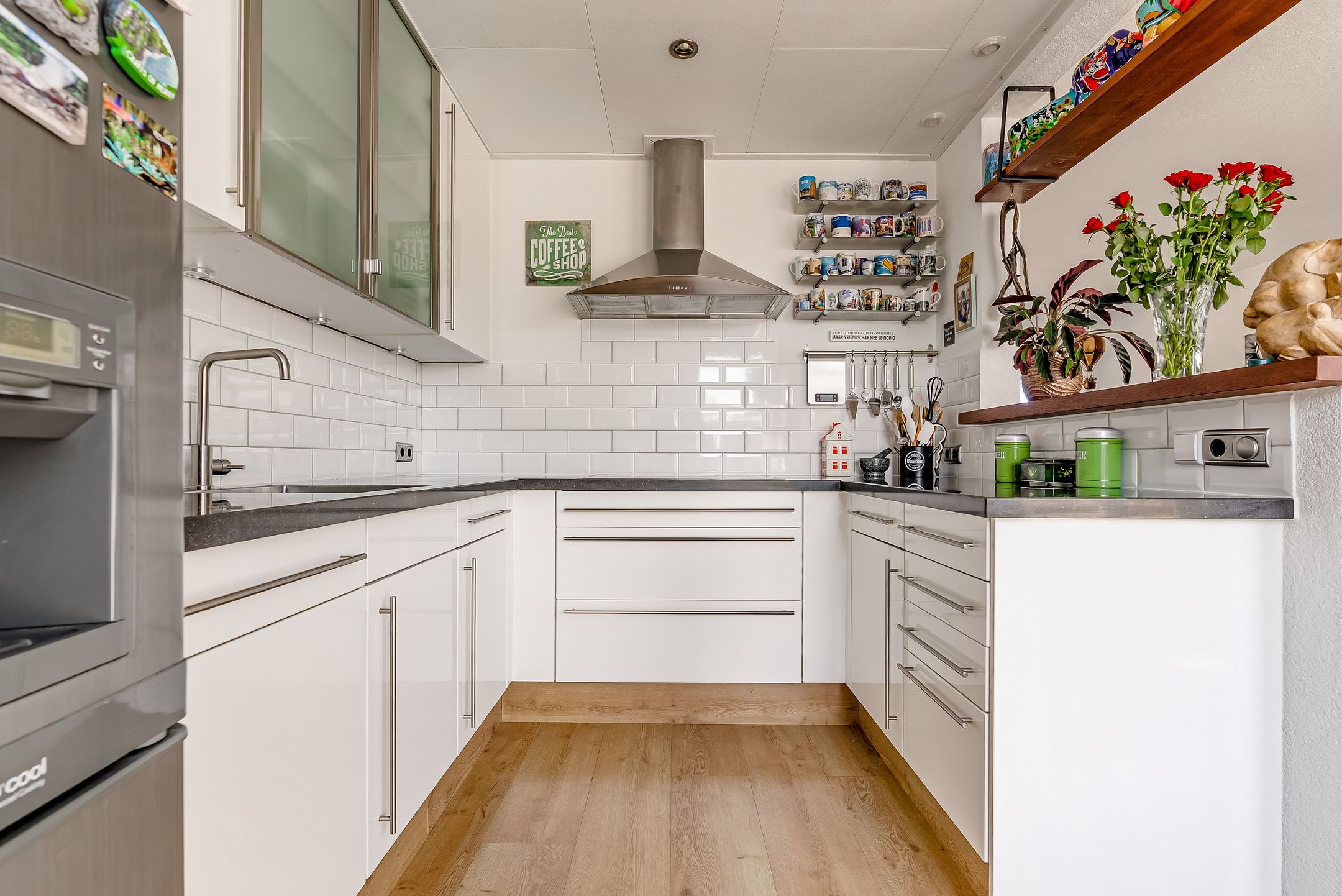 Foto 12 van Botter 27 27