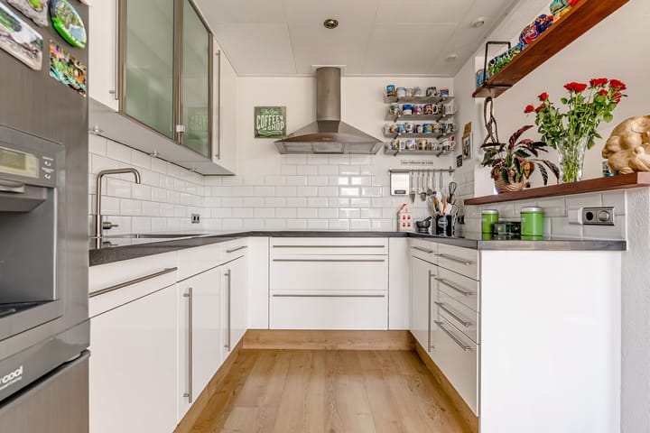 Foto 12 van Botter 27 27