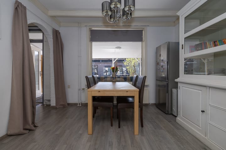 Photo 7 of Bakkerstraat 114