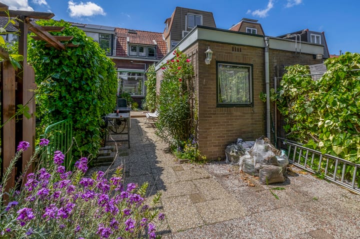 Photo 4 of Frederik Hendrikstraat 6