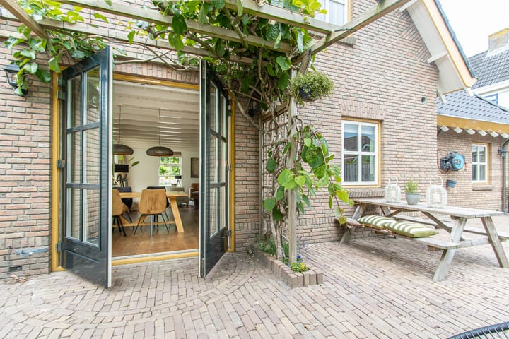 Foto 55 van Vornstraat 2