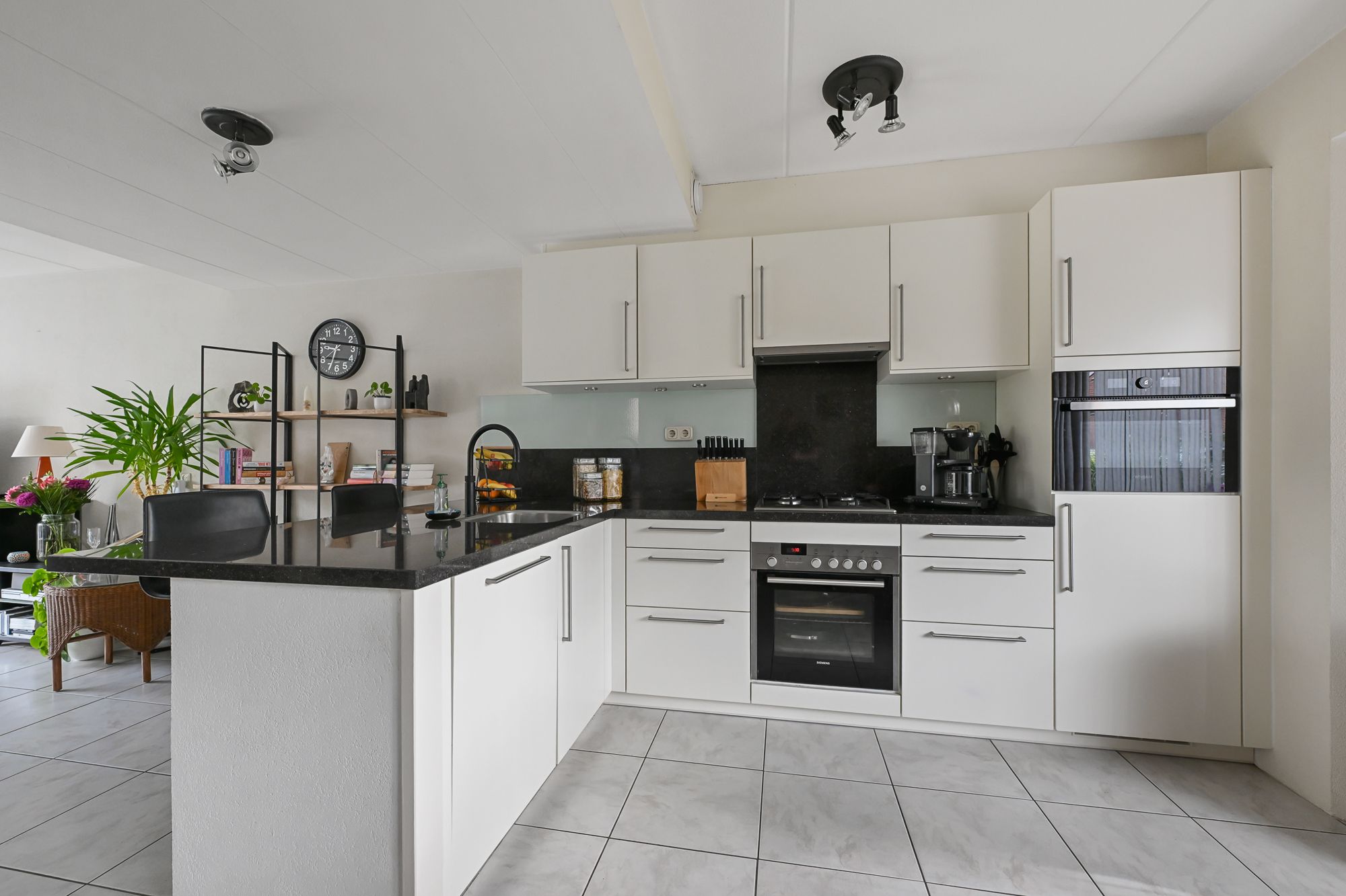 Foto 6 van Suze Groenewegstraat 59