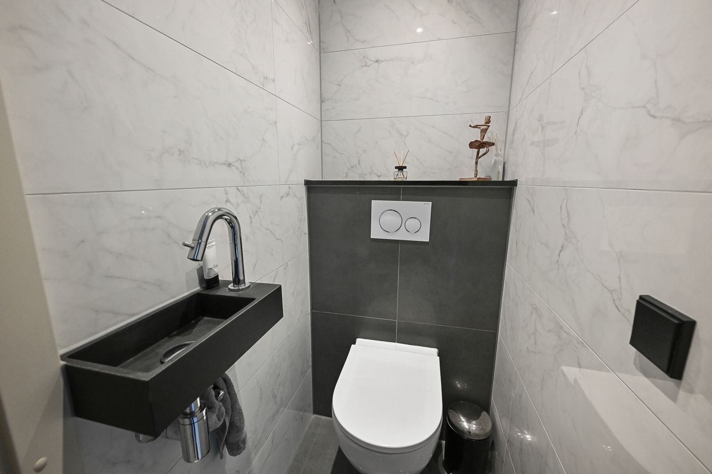 Foto 10 van Suze Groenewegstraat 59