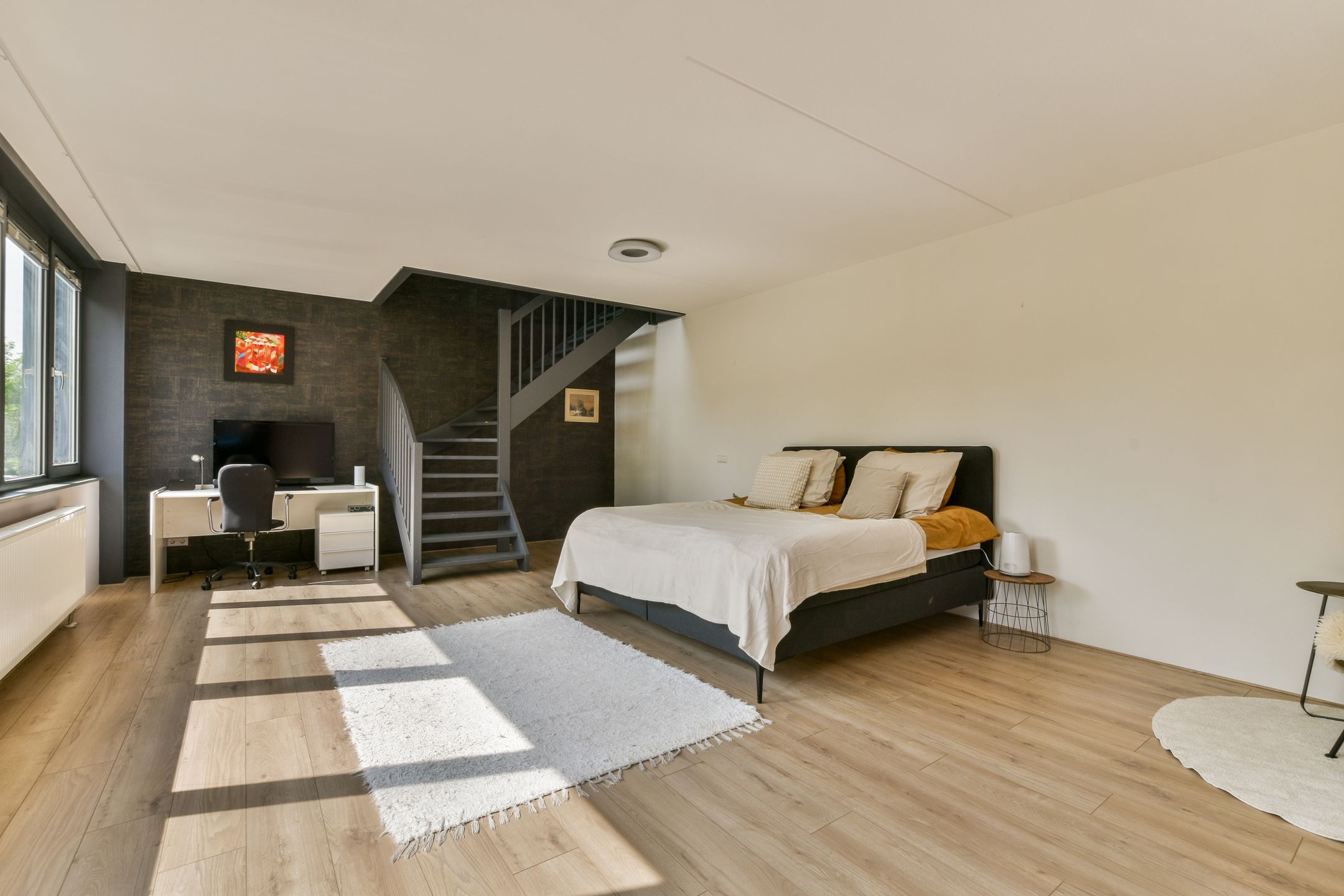 Foto 24 van Eva Besnyöstraat 495