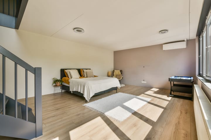 Foto 25 van Eva Besnyöstraat 495