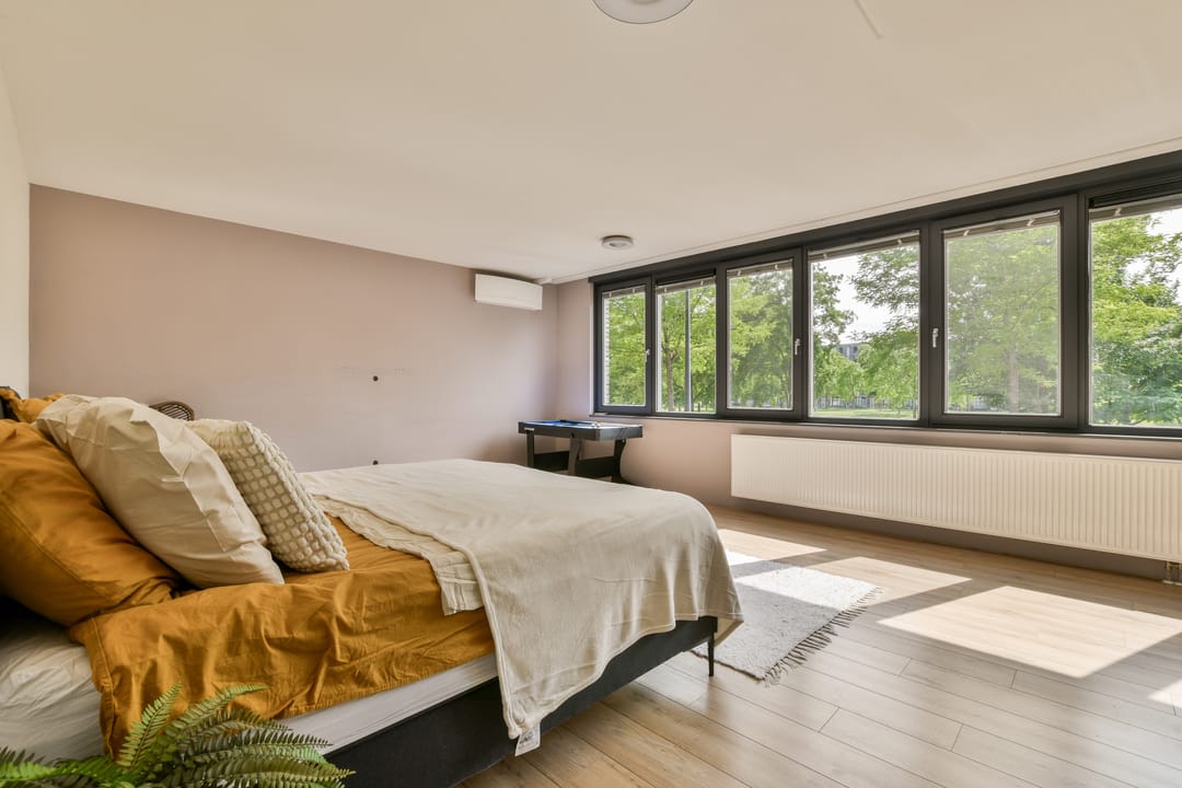 Foto 26 van Eva Besnyöstraat 495