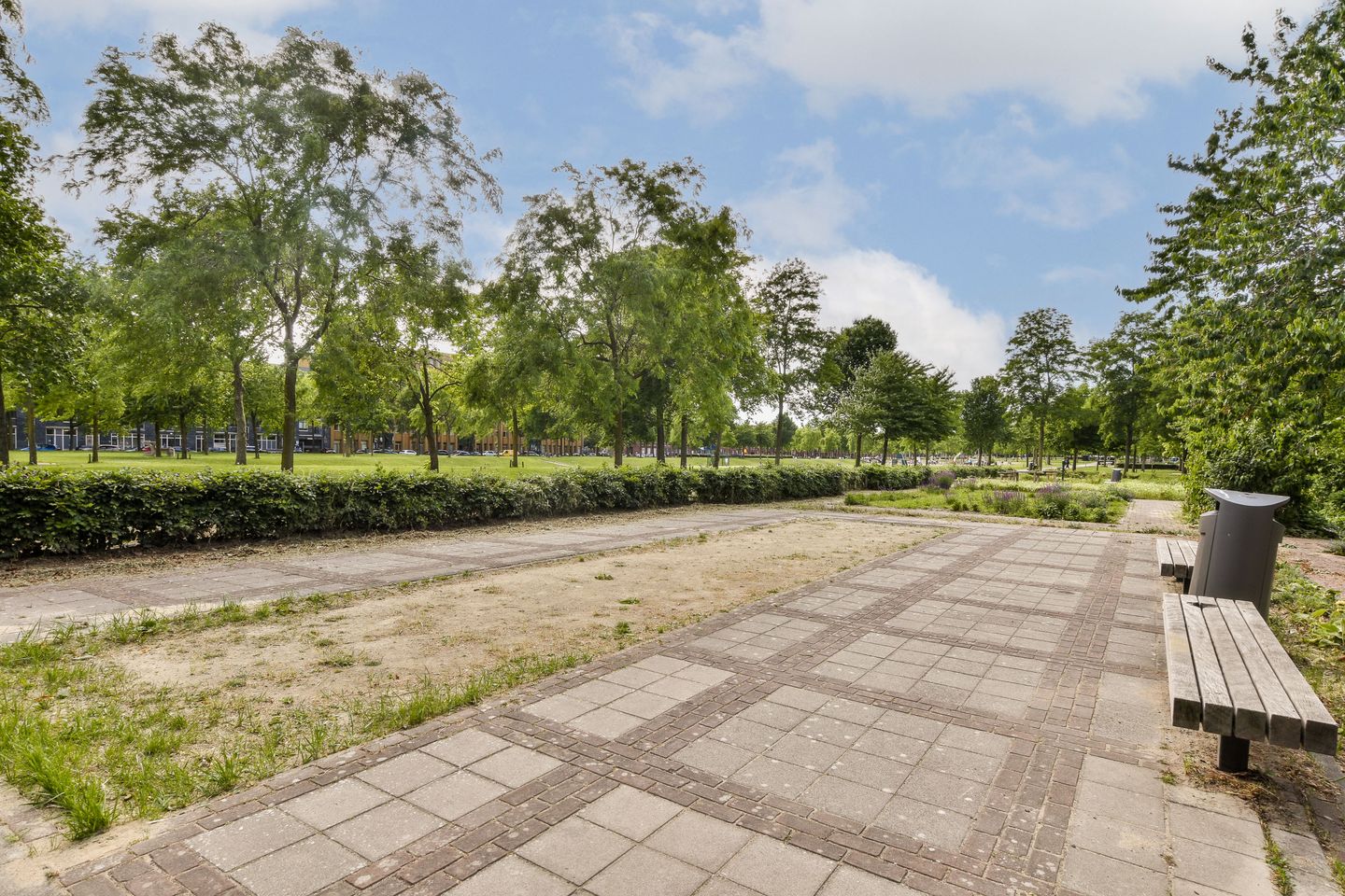 Foto 34 van Eva Besnyöstraat 495