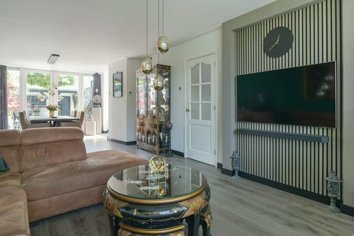 Foto 3 van Jan van Gentstraat 8