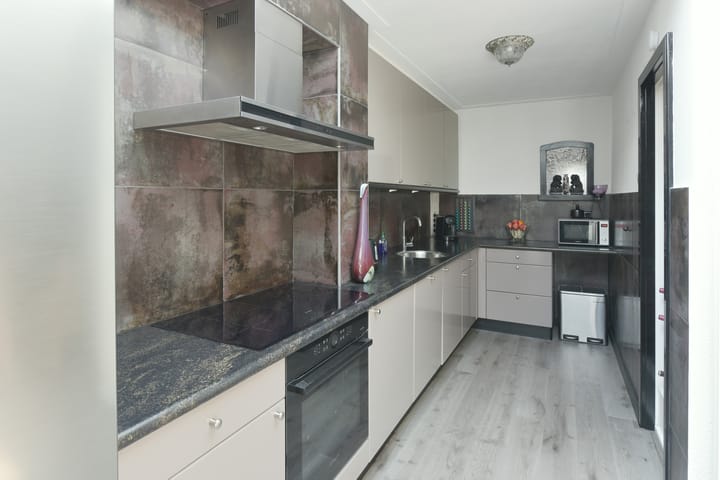 Foto 8 van Jan van Gentstraat 8