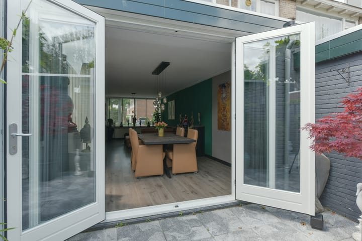 Foto 10 van Jan van Gentstraat 8