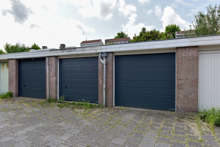 Foto 25 van Jan van Gentstraat 8