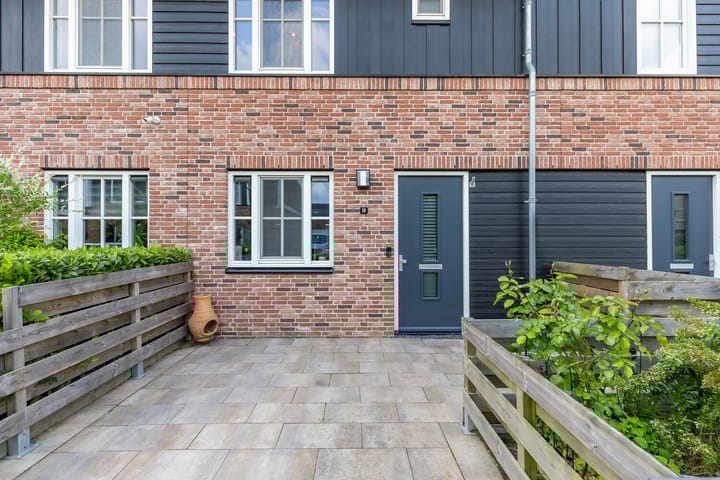 Foto 12 van Lev Landaustraat 10