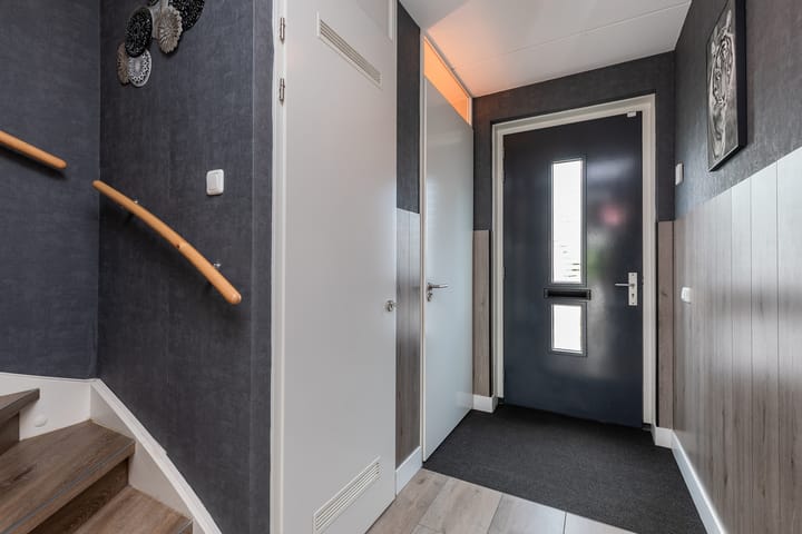 Foto 14 van Lev Landaustraat 10