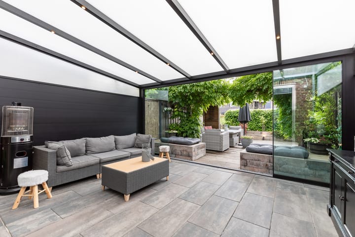 Foto 32 van Lev Landaustraat 10