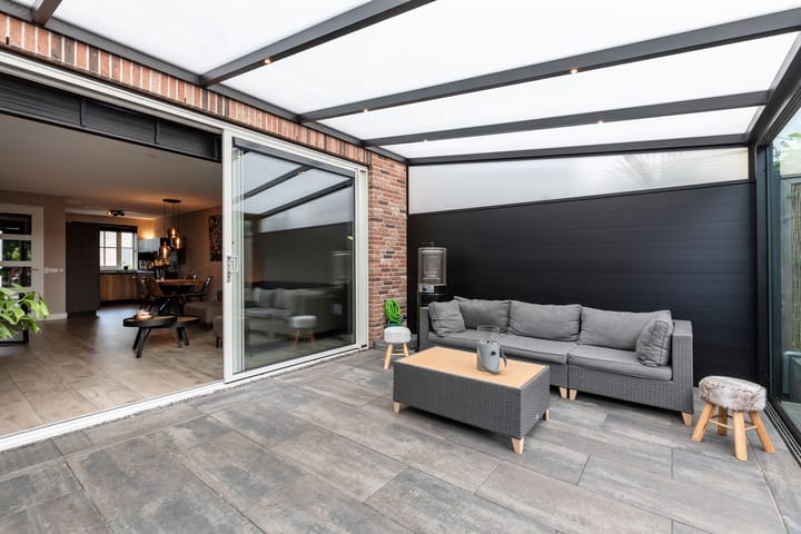 Foto 34 van Lev Landaustraat 10