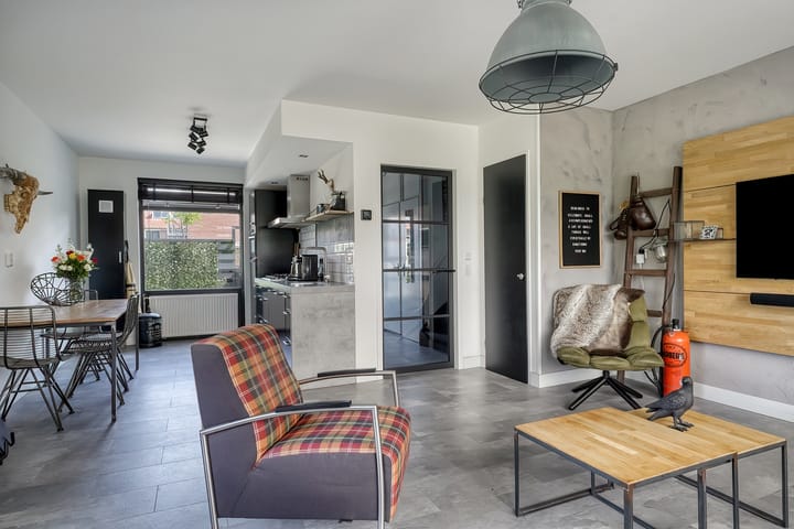 Foto 9 van Springvloed 9