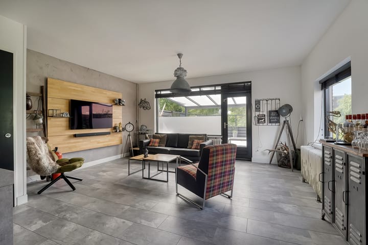 Foto 10 van Springvloed 9