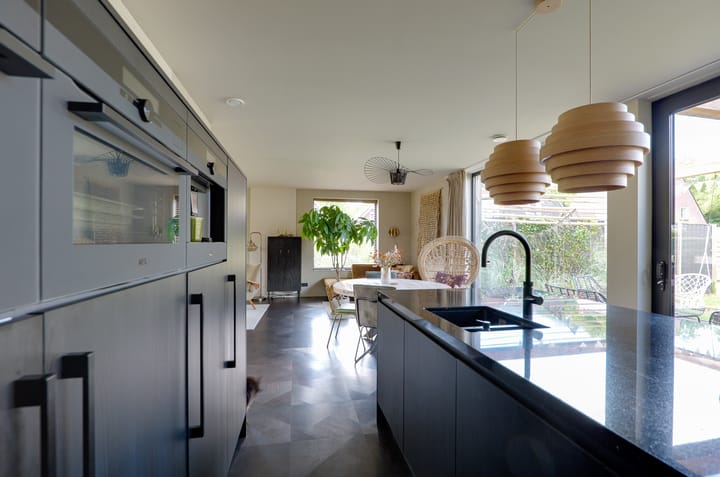 Foto 19 van Tiengastraat 14-A