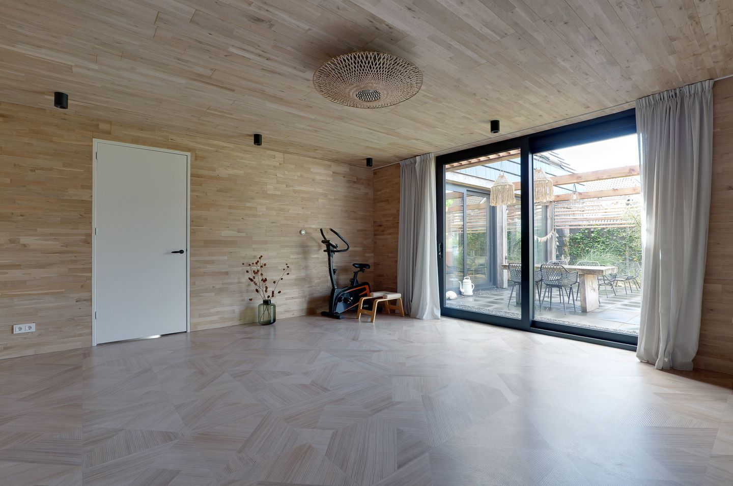 Foto 25 van Tiengastraat 14-A