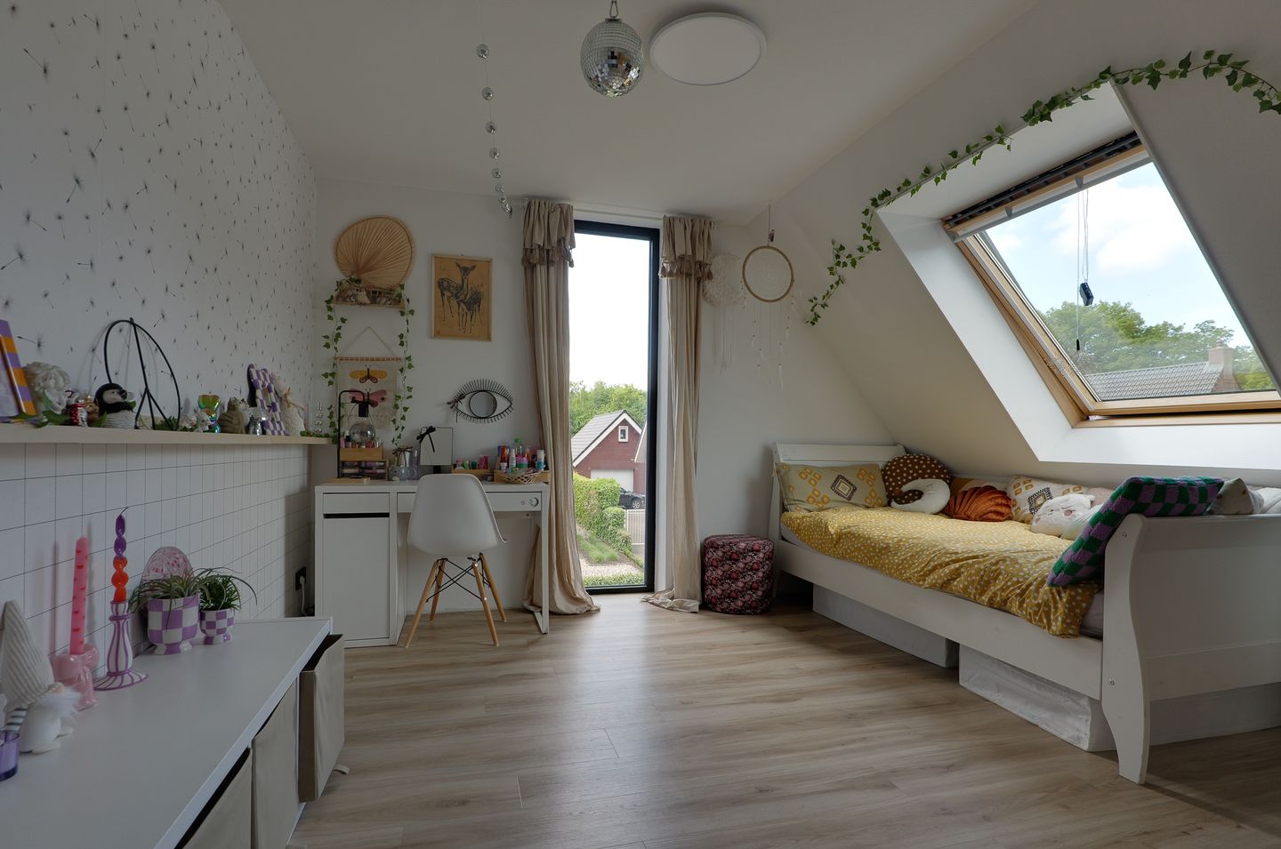 Foto 34 van Tiengastraat 14-A