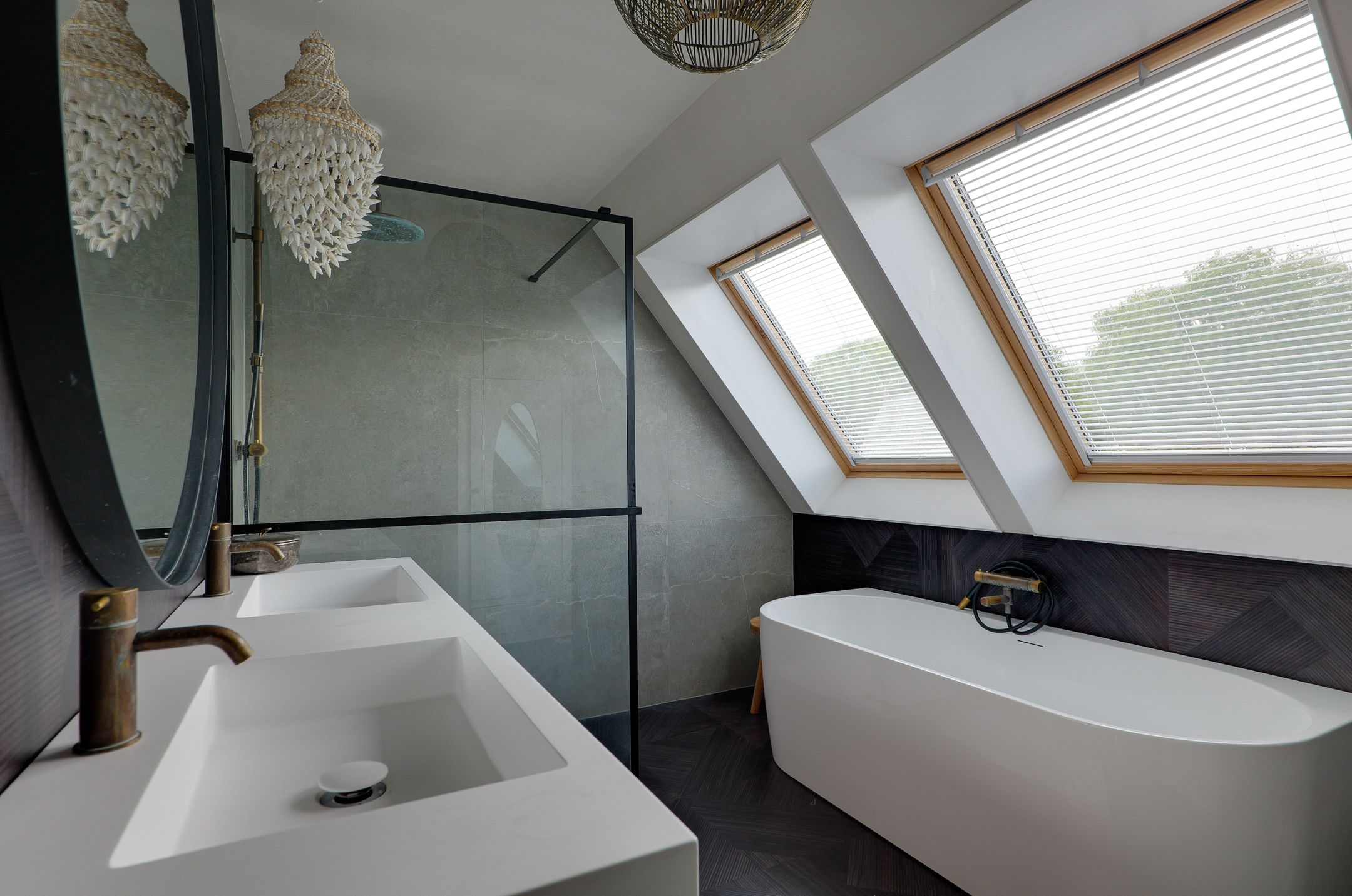 Foto 42 van Tiengastraat 14-A