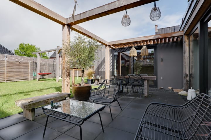 Foto 48 van Tiengastraat 14-A