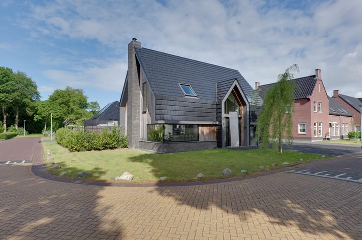 Foto 63 van Tiengastraat 14-A