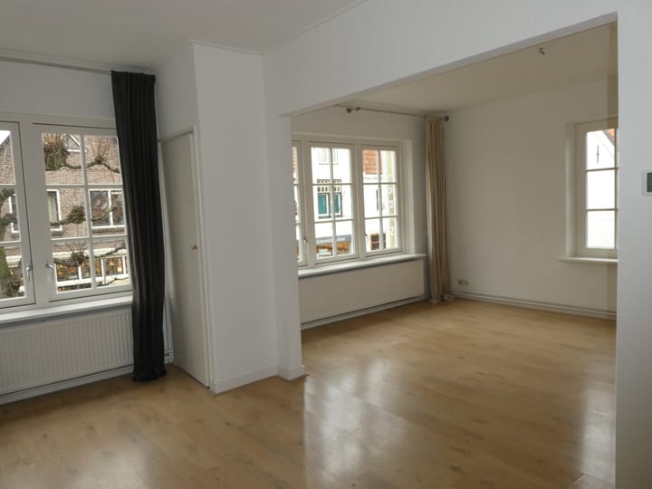 Photo 4 of Naarderstraat 14-B