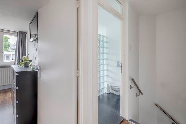 Foto 16 van Newtonstraat 22