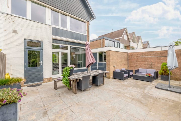 Foto 36 van Newtonstraat 22