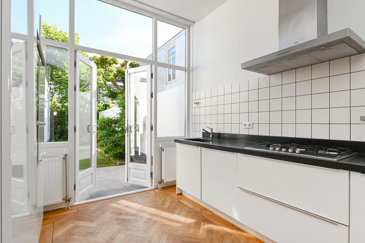 Foto 15 van Obrechtstraat 233