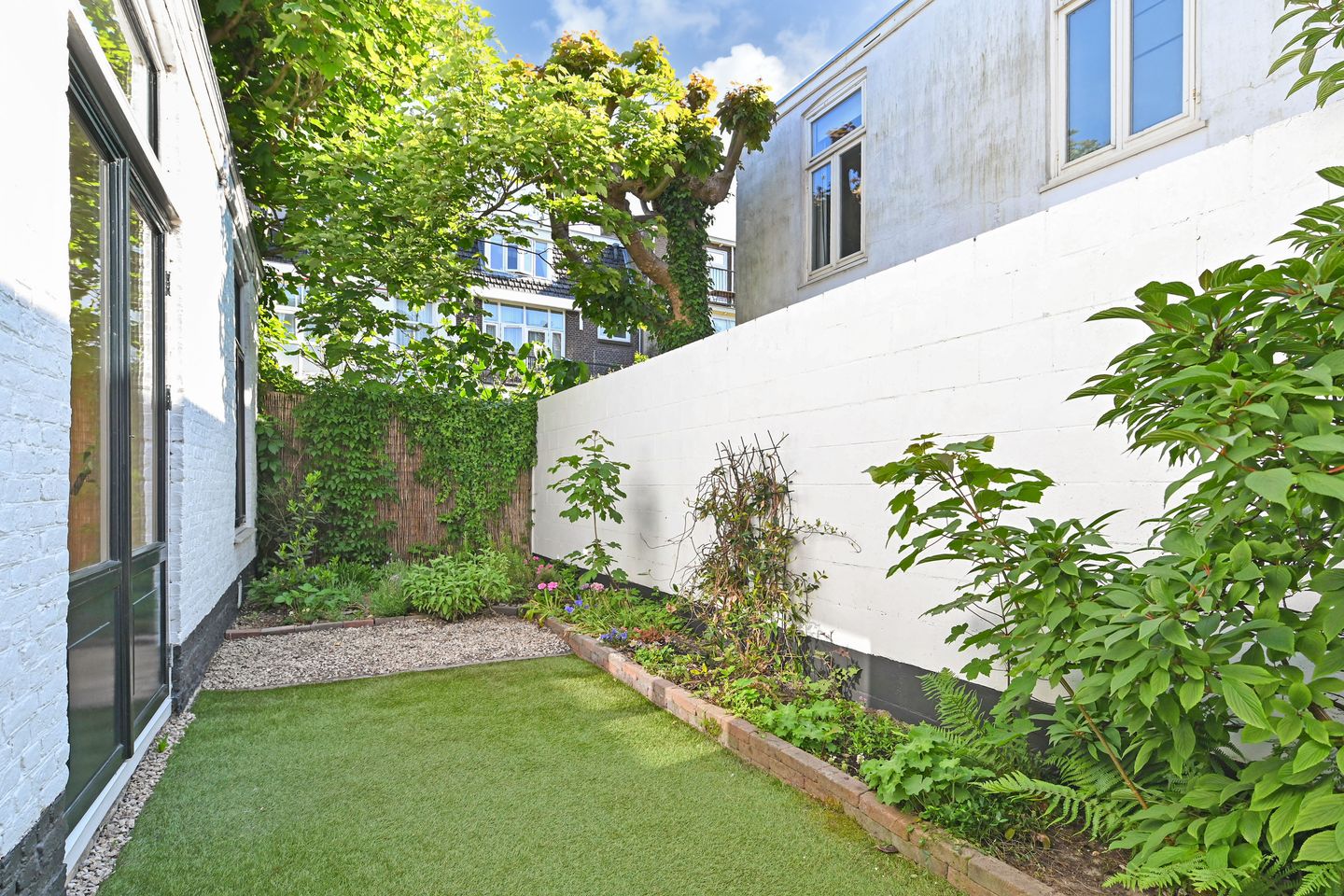 Photo 19 of Obrechtstraat 233