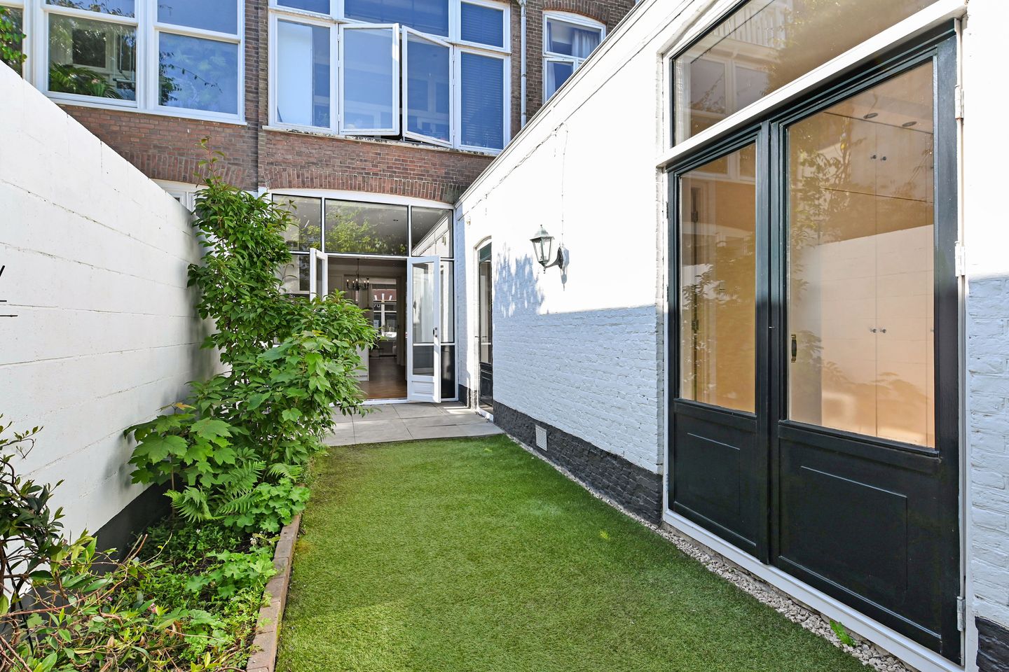 Photo 20 of Obrechtstraat 233