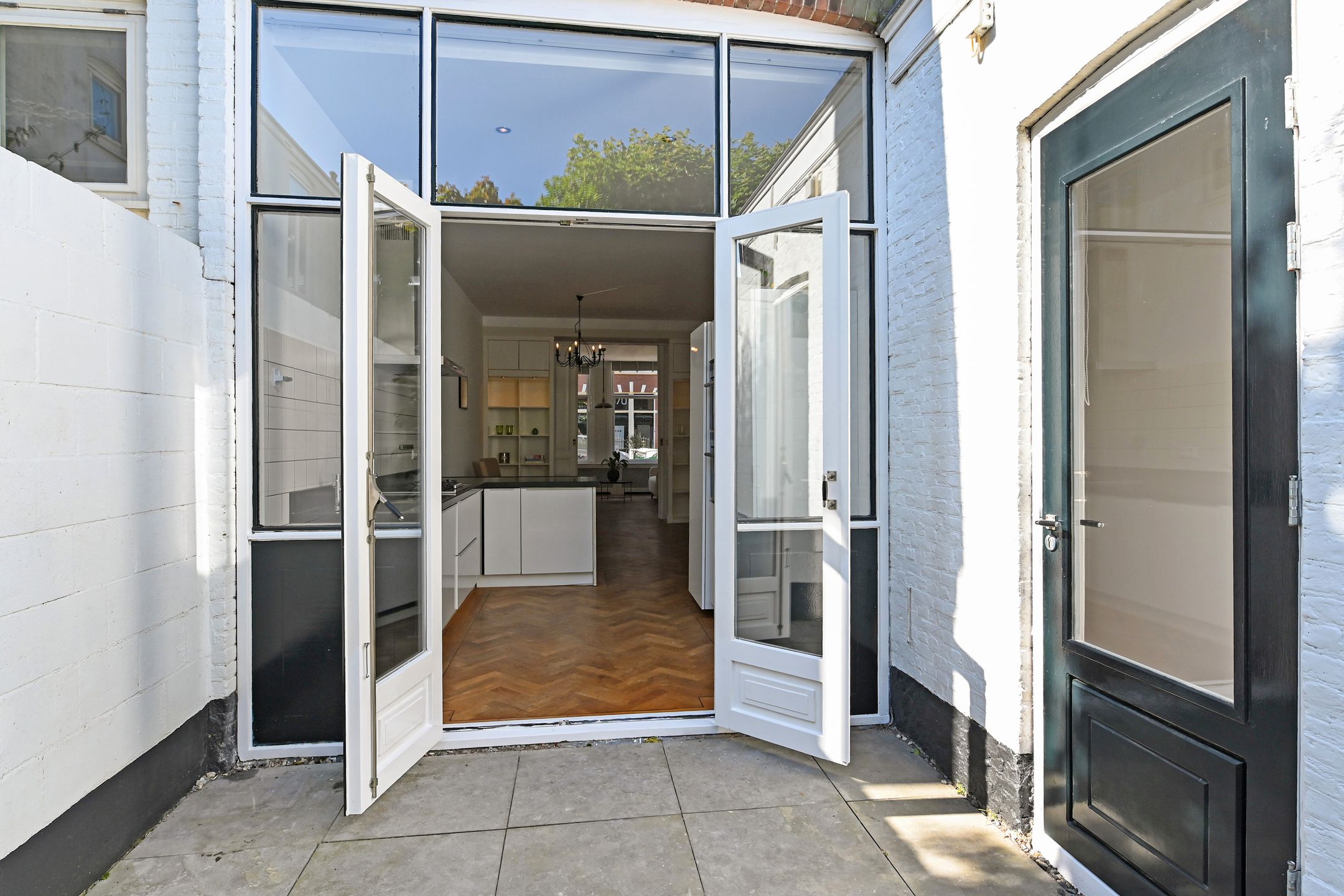 Photo 21 of Obrechtstraat 233