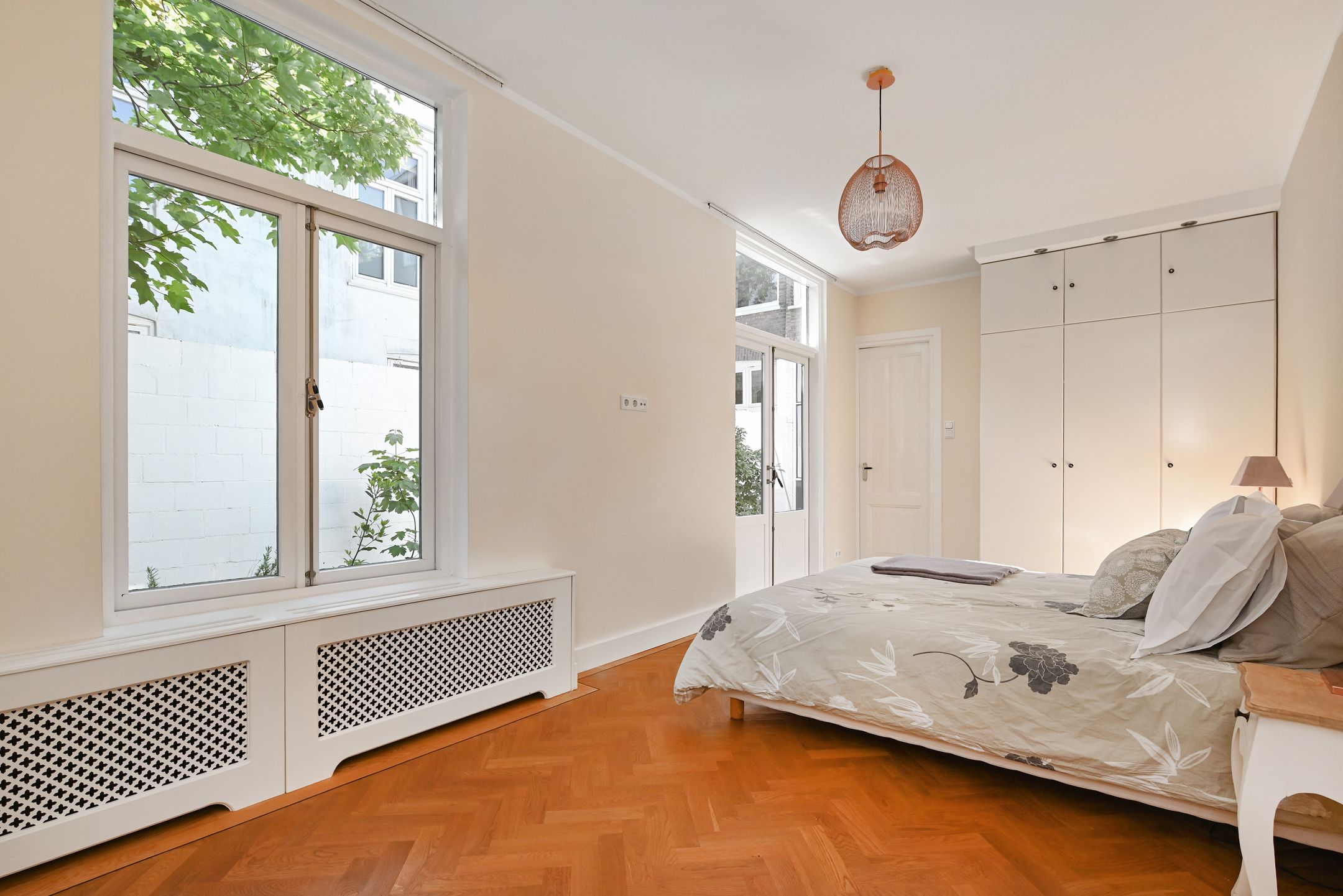 Photo 39 of Obrechtstraat 233