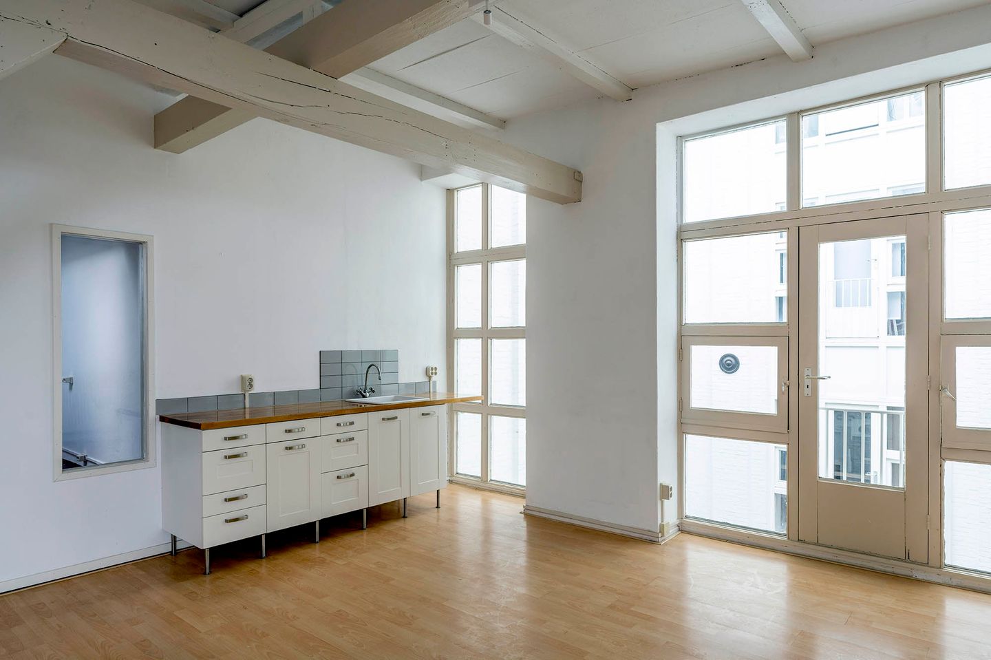 View photo 2 of Korte Leidsedwarsstraat 12-14